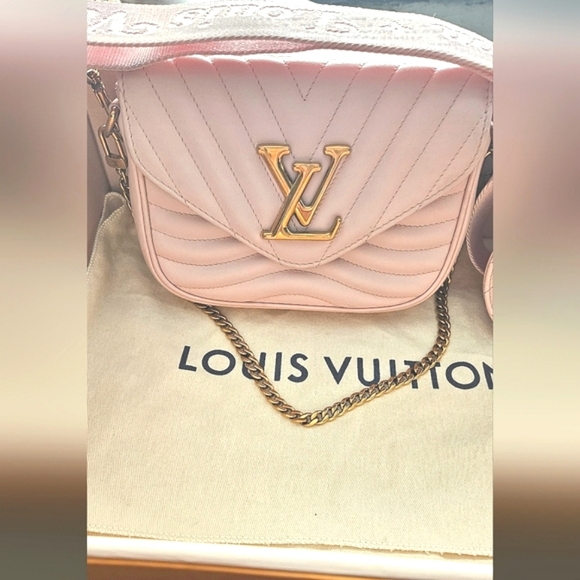 Louis Vuitton New Wave Multi Pochette - Picture 2 of 14